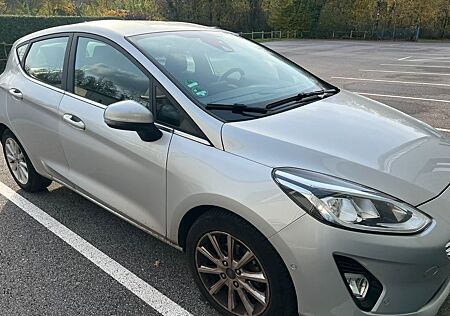 Ford Fiesta 1,0 EcoBoost 74kW Titanium Nur wenige KM