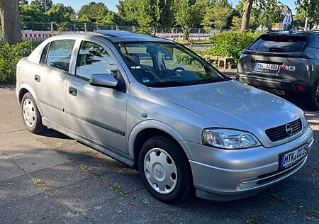 Opel Astra 1.6 Edition 100, Klima, el. SD, TÜV: 06/26