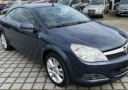 Opel Astra 1.8 Twin Top Cosmo