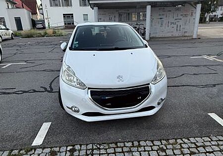 Peugeot 208 1.2 Active 82 VTi Active