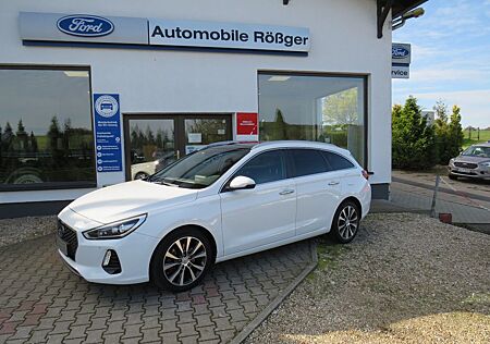 Hyundai i30 cw Premium Leder Panorama Kamera ACC DAB