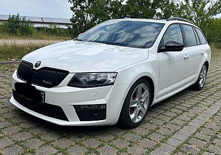 Skoda Octavia 2.0 TDI DSG RS Combi RS