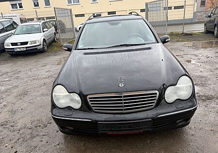 Mercedes-Benz C 240 T AVANTGARDE