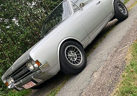 Opel Commodore
