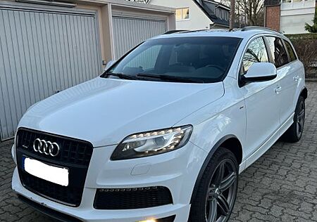 Audi Q7 3.0 TDI quattro | S-Line Paket/ Panorama