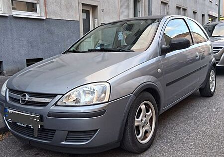 Opel Corsa 1.2 -