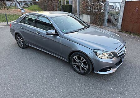 Mercedes-Benz E 200 Avantgarde BlueTec*AUTO*NAVI*LED*PDC*