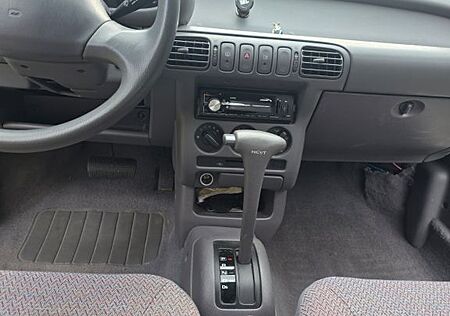 Nissan Micra 1.0 LX Automatik