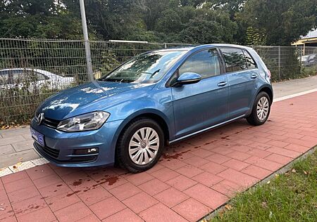 VW Golf Volkswagen VII Lim. Trendline BMT + Garantie