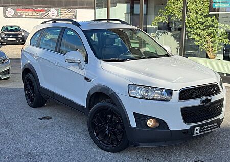 Chevrolet Captiva 2.4 LT 2WD*7 SITZER*NAVI*KLIMA*AHK*LEDER