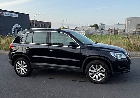 VW Tiguan Volkswagen 2.0 TDI Automatik 4MOTION Sport & Sty...