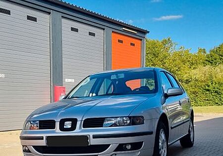 Seat Leon 1,6 16V Stella