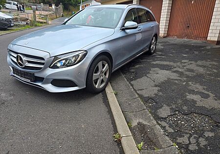 Mercedes-Benz C 180 T -