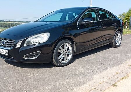 Volvo S60 gebraucht kaufen Volvo S60 D3 Summum
