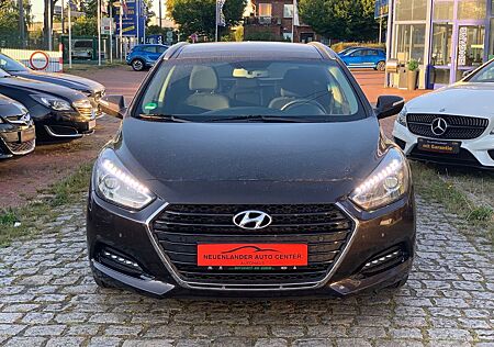 Hyundai i40 cw blue Trend-Navi-Kamera-Panorama-Automatik