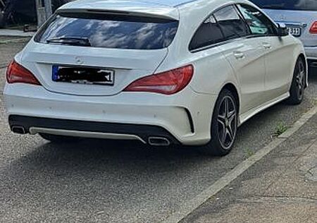 Mercedes-Benz CLA 220 Shooting Brake Kamera Parkassistent AMG