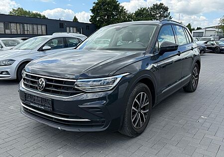 VW Tiguan Volkswagen Life 2.0 TDI/ACC/AHK/LANE