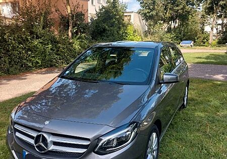 Mercedes-Benz B 180 d Style Style