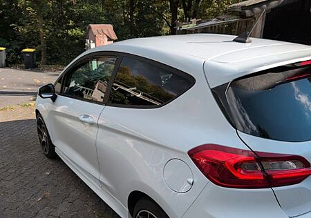 Ford Fiesta 1,5 EcoBoost ST mit Styling-Paket ST ...