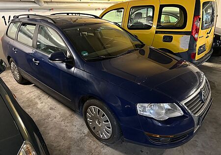 VW Passat Variant Volkswagen 2.0 TDI DPF Trendline Variant