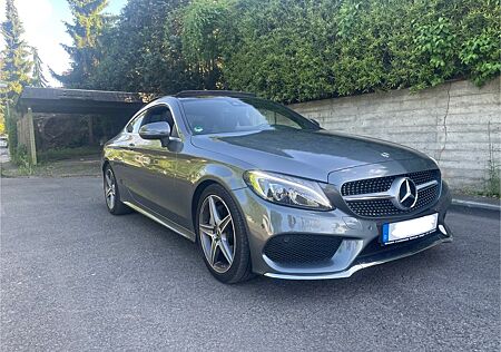 Mercedes-Benz C 180 Coupe Pano/Memory/Command Online/Kamera