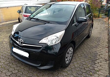 Toyota Verso-S 1,33-l-Dual-VVT Cool Cool