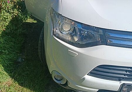 Mitsubishi Outlander 2.2 DI-D Instyle ClearTec 4WD Instyle