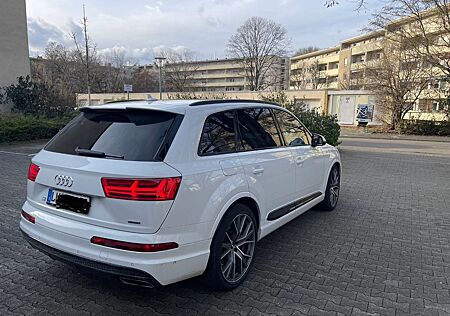 Audi Q7 3.0 TDI quattro tiptronic -