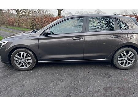 Hyundai i30 1.6 CRDi 81kW Trend Trend