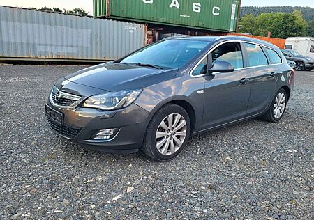 Opel Astra J Lim. 5-trg. Selection