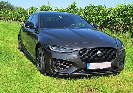 Jaguar XE P300 SPORT AWD Automatik Vollausstattung AHK
