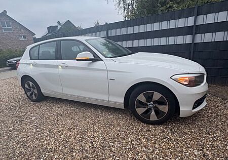 BMW 116i Sport Line Sport Line