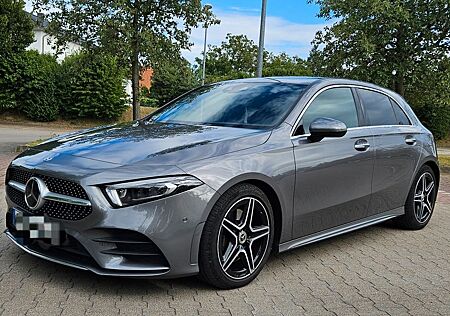 Mercedes-Benz A 220 4MATIC DCT -