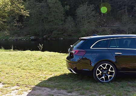 Opel Insignia Sports Tourer OPC 2.8 V6 Turbo 4x4 ...