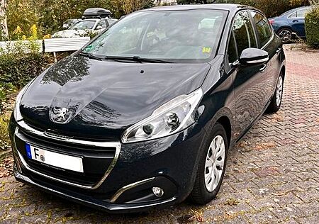 Peugeot 208 1.2 Active PureTech 82 Active, NAVI