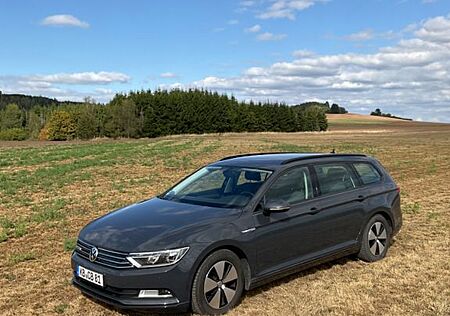 VW Passat Variant Volkswagen 1.6 TDI SCR BlueMotion Trendl...