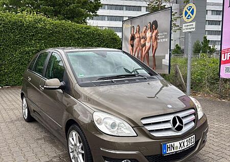 Mercedes-Benz B 180 CDI -Komplett Gewartet & Garantie!