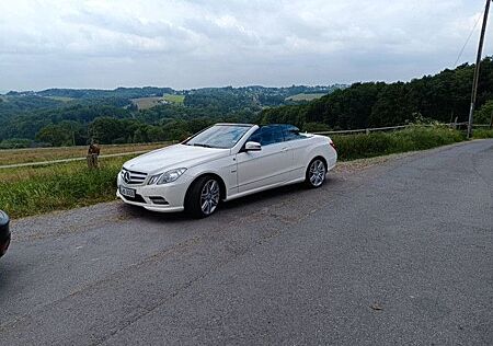 Mercedes-Benz 350 E350 Diesel Cabriolet AMG Kamera Blaues Verdeck