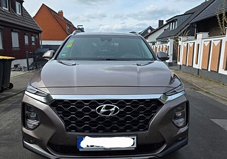 Hyundai Santa Fe 2.2 CRDi Premium 4WD 8AT Premium