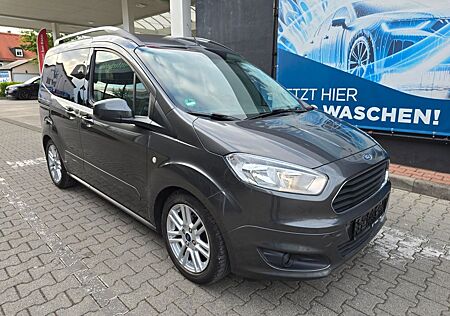 Ford Tourneo Courier Titanium * 8xALU * NAVI * PDC *