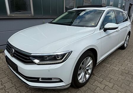 VW Passat Variant Volkswagen Highline Panorama ACC TÜV NEU