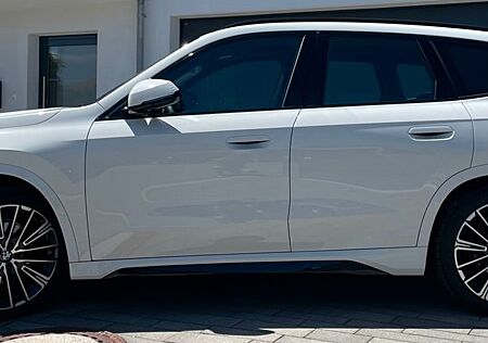 BMW X1 TOP sDrive20i/M Sportpaket/harman/kardon