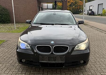 BMW 520d - Lim M Felgen Schiebedach navi xenon
