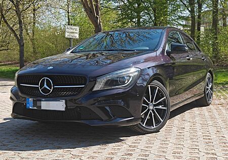 Mercedes-Benz CLA 220 CDI DCT -