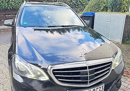 Mercedes-Benz E 250 BlueTEC 4MATIC T Autom. -