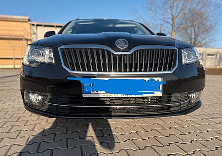 Skoda Superb 2.0 TSI DSG Exclusive Combi Exclusive