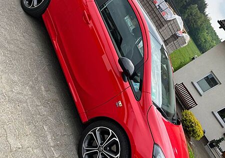 Opel Corsa 1.4 OPC Line