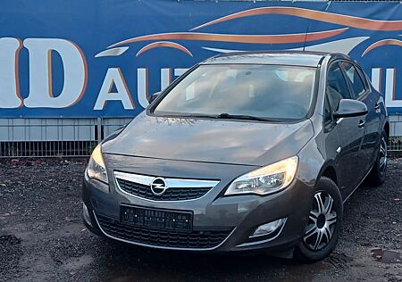 Opel Astra J Edition*TEMPOMAT*PDC*SHZ*TÜV/HU NEU