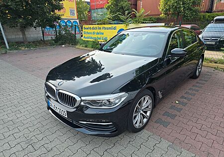 BMW 520i A - großer service 08/25, Headup, Autopark