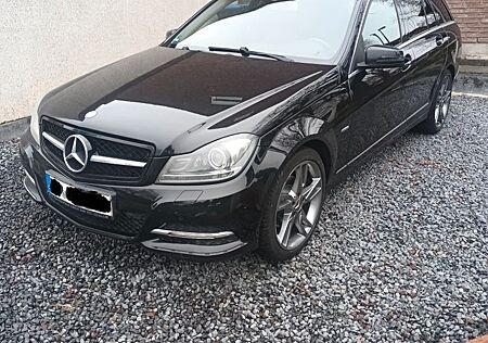 Mercedes-Benz C 250 T AVANTG. Autom. Navi.18"Alu.Xenon.GSD.